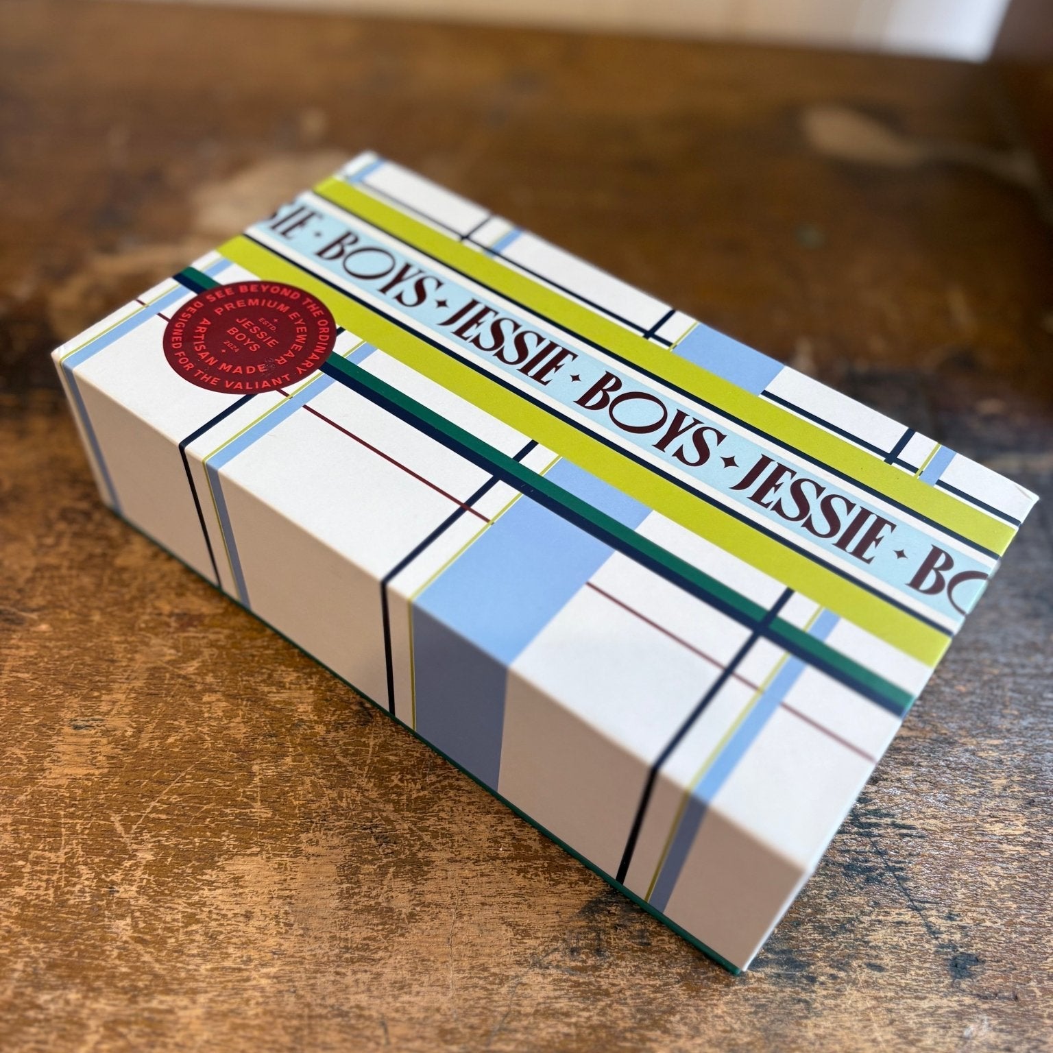 Jessie Boys Finchley Cut — presentation packaging