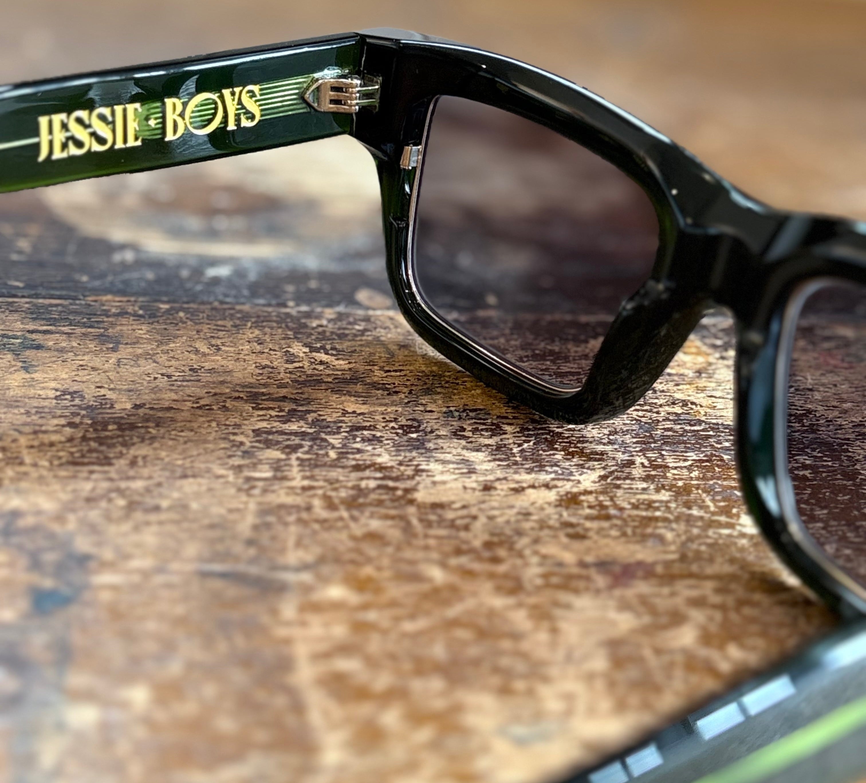 finchley cut acetate sunglasses
